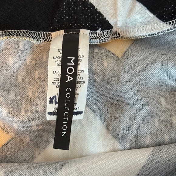 MOA Collection Black/Gold/White Straight Skirt NWOT 1188 - Picture 3 of 7